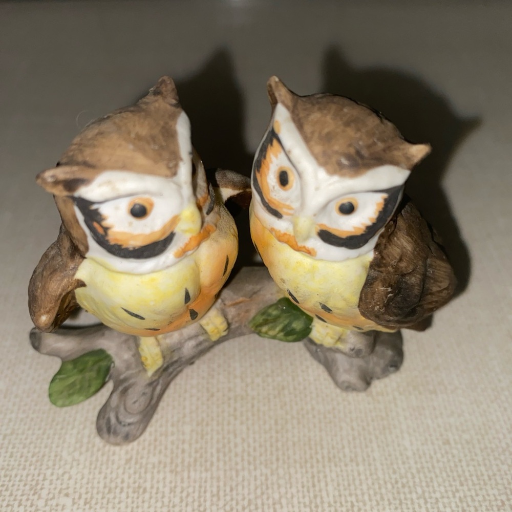 Vintage Lefton Hand Painted Pair Of Owls Sitting On‎ A Branch Figurine #753